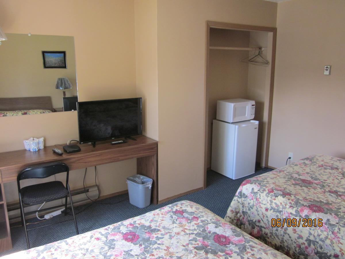 Valleyview Motel Williams Lake Bagian luar foto