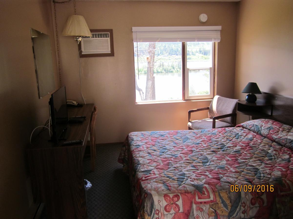 Valleyview Motel Williams Lake Bagian luar foto