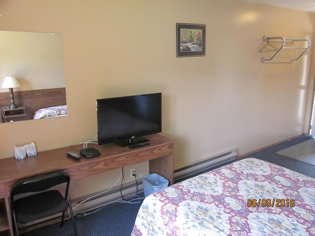 Valleyview Motel Williams Lake Bagian luar foto